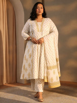 Extra love by Libas - Women Printed Cotton Kurta and Pant with Dupatta