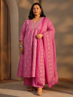 Extra love by Libas - Women Printed Cotton Kurta and Pant with Dupatta