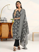 Black color option, Sold out, Currently selected