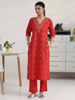 Gerua By Libas - Women Mirror Work Cotton Blend Kurta with Pant