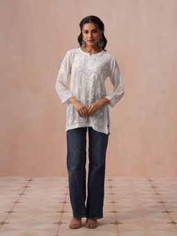 House of Chikankari - HOC Women White Georgette Chikankari Short Kurta
