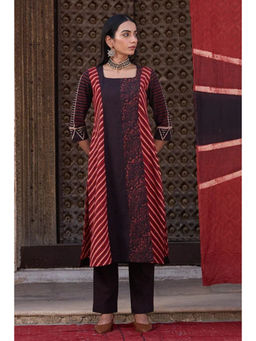 Okhai - Medallion Cotton Ajrakh Black Kurta With Pant