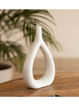 ExclusiveLane - Decorative Ceramic Vase Handglazed Studio Pottery Ivory