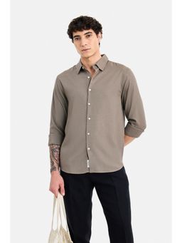 Snitch - Men Khaki Solid Full Sleeves Regular Shirt