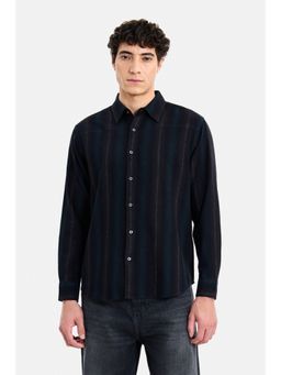 Snitch - Men Black Stripes Full Sleeves Regular Casual Shirt