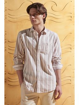Peter England - Men Beige-Off White Slim Fit Stripes Casual Shirt
