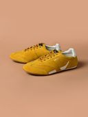 Yellow color option, Currently selected