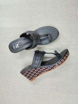 The Madras Trunk - Black Synthetic Casual Women Heels