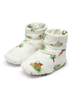 THE BABY TRUNK - Infant Peter Rabbit Print Organic Cotton Booties (0-3 Months)