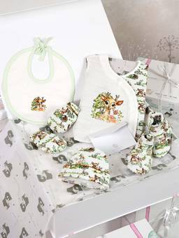THE BABY TRUNK - New Born Essential Pure Cotton Baby Apparel Gift Box (Set of 5) (0-3 Months)