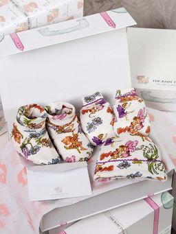 THE BABY TRUNK - New Born Essential Pure Cotton Baby Apparel Gift Box (Set of 3) (0-3 Months)