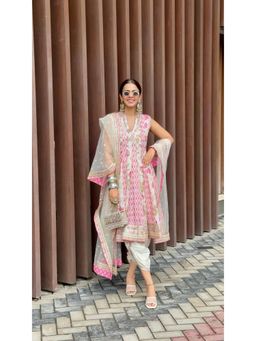 Gopi Vaid - Ivory Sneha Advani In Smriti Ag Kurta with Dhoti and Dupatta