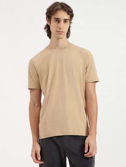 United Colors of Benetton - Relaxed Fit Crew Neck Textured All Over Flock Jersey T-Shirt