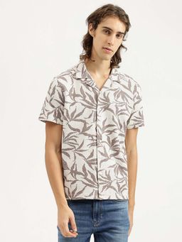 United Colors of Benetton - Relaxed Fit Collared Self Design Casual Shirt