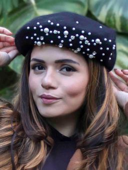 Hair Drama Co. - Women Pearls & Crystals Beret - Black