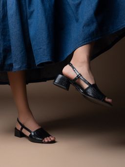 Theater - Women Pugs Black Heels