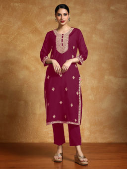Varanga - Women Maroon Embroidered Kurta