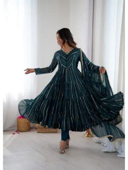 JATRIQQ - Women Teal Mul Kurta with Pant and Dupatta