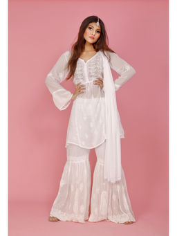 Label Aishwaryrika - LABEL AISHWARYRIKAa Tara Chikankari Kurta-Gharara (Set of 3)