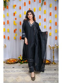 Label Shaurya Sanadhya - Black Silk Kurta with Pant and Dupatta (Set of 3)