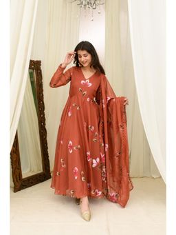 Label Shaurya Sanadhya - Rusty Hand Painted Anarkali Kurta with Dupatta (Set of 2)
