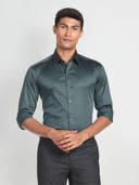 Green color option, Sold out, Currently selected
