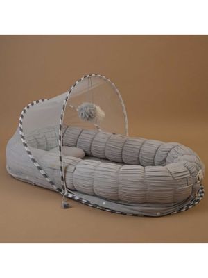 Baby Sleeping Bed In White Color With Mosquito Net and Pillow