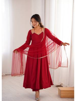 Buy JATRIQQ Women Red Silk Kurta with Pant and Dupatta (XS) - Image 1
