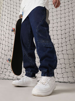 Hubberholme - Men Cotton Washed Straight Fit Mid-Rise Jeans