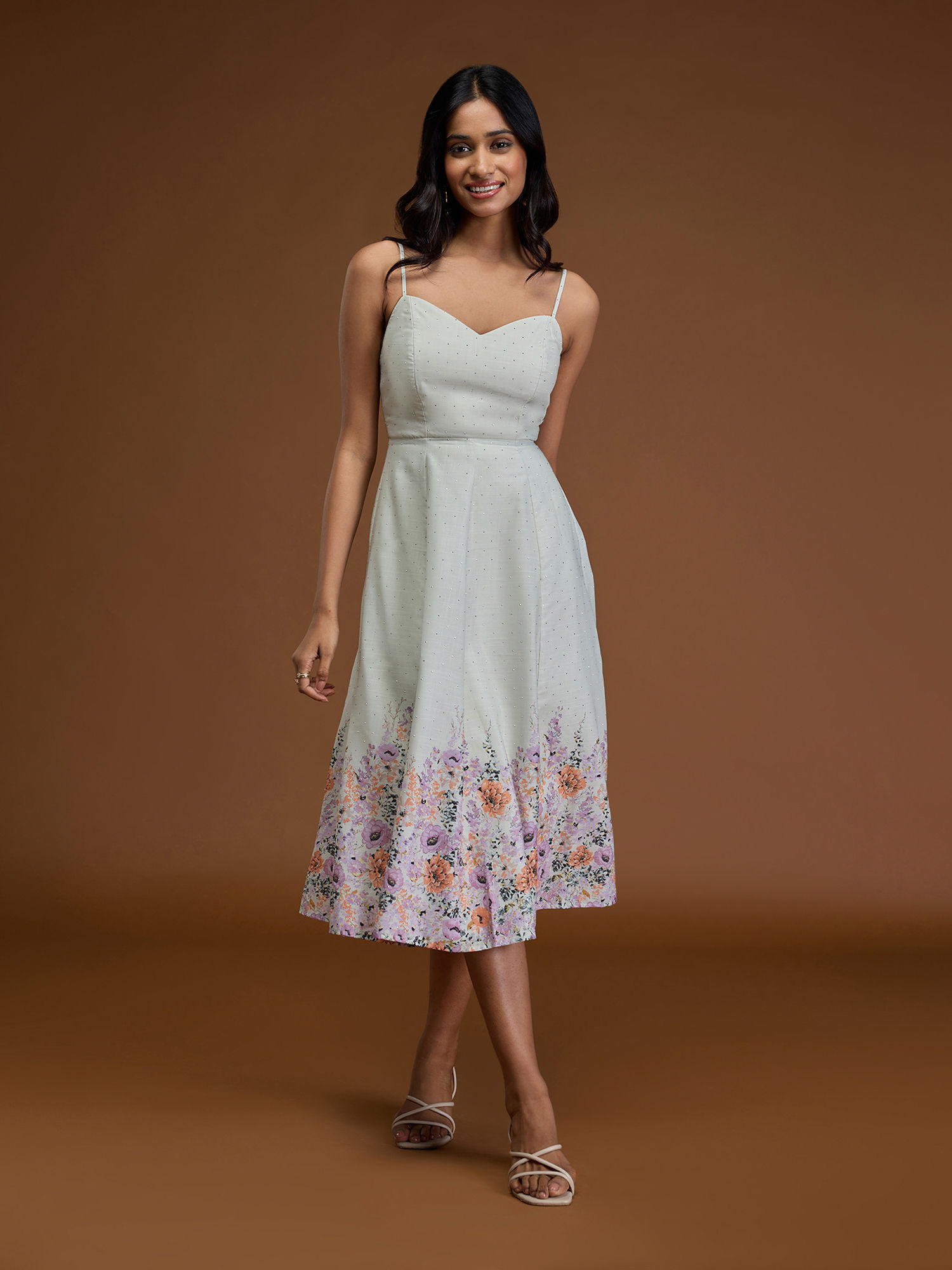 Buy RSVP by Nykaa Fashion Cream Embellished V Neck Strappy Fit and