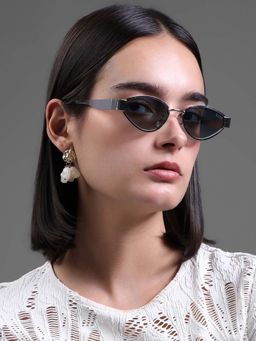 Kazo - Women Green Sleek Sweep Sunglasses (Dt1209Svrgrn) (39)