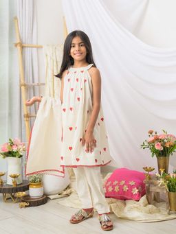 Fairies Forever - Cream Embroidered Kurta with Pant and Dupatta