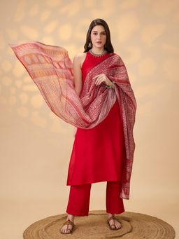 Globus - Women Red Halter Neck Solid A-Line Kurta With Pants And Printed Dupatta
