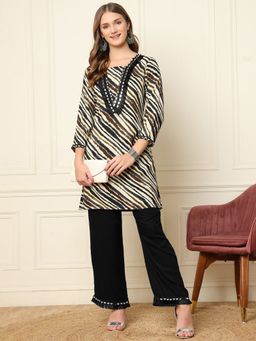 Deebaco - Black Striped Ethnic Mirror Work Kurti and Pant