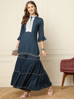 Deebaco - Women Grey Embroidered Kurti and Sharara