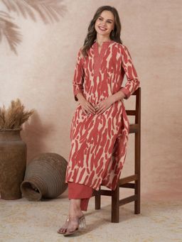 FASHOR - Abstract Printed And Sequin Embellished Straight Fit Kurta With Pant - Red