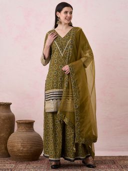 FASHOR - Ethnic Printed And Embroidered Kurta With Flared Palazzo And Dupatta - Green