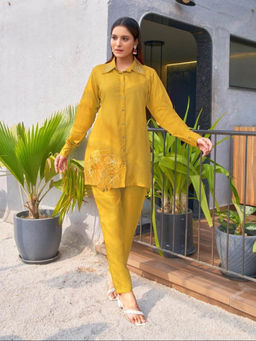 Autumnlane - Divya Sunshine Floral Embroidered Co-Ord Set