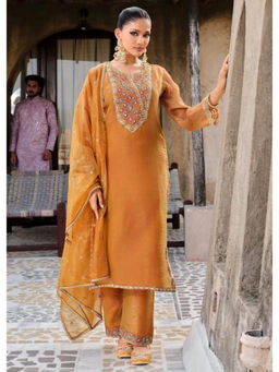 Autumnlane - Gambhir Kesari Embroidered Kurta with Pant and Dupatta