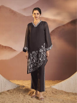 Autumnlane - Kimaya Jade Black Embroidered Kurta with Pant