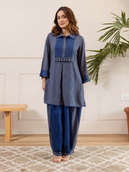 Autumnlane - Stravi Navy Blue Printed Kurti with Salwar