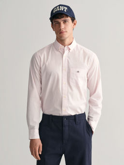 GANT - Men Pink Solid Button-Down Collar Full Sleeves Classic Poplin Banker Shirt