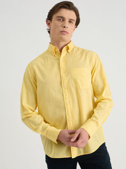 GANT - Men Yellow Solid Button-Down Collar Full Sleeve Sun Faded Voile Shirt