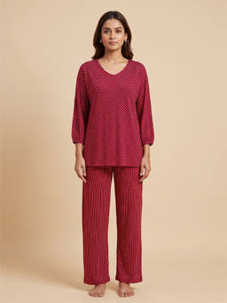 FABLUSH - Maroon Cotton Three Fourth Sleeves Printed Top With Pant