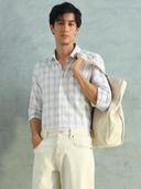 White color option, Currently selected