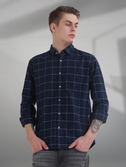 TURMS - Men Checks Cotton Indigo Casual Shirt Stain And Water Repellent