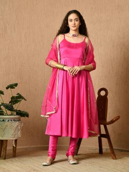 KELIN - Kairi Flared Fit Anarkali Kurta With Churidar And Dupatta - Pink