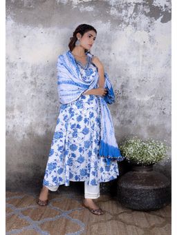 Maitri Jaipur - White Open Jaal Anarkali Kurta With Pant And Dupatta