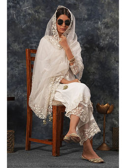 Saatvikei - Harshita - Ivory Kurta with Palazzo and Dupatta (Set of 3)