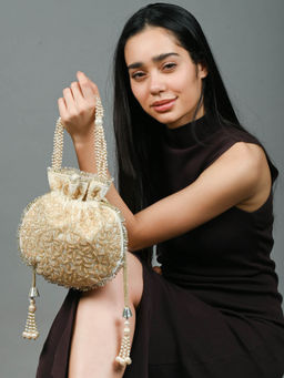 Odette - Cream Velvet Embellished Potli Bag